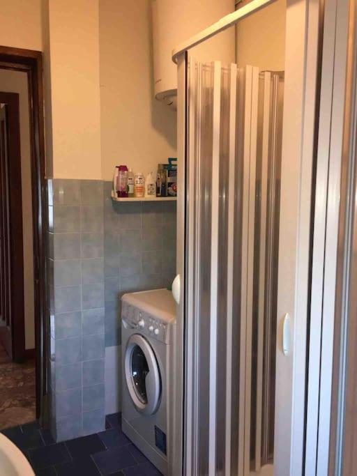 La Casa Di Aurora Apartment Ivrea Bagian luar foto